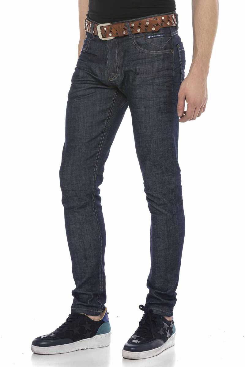 CD538 Small Pocket Detail Relaxed Fit Jeans