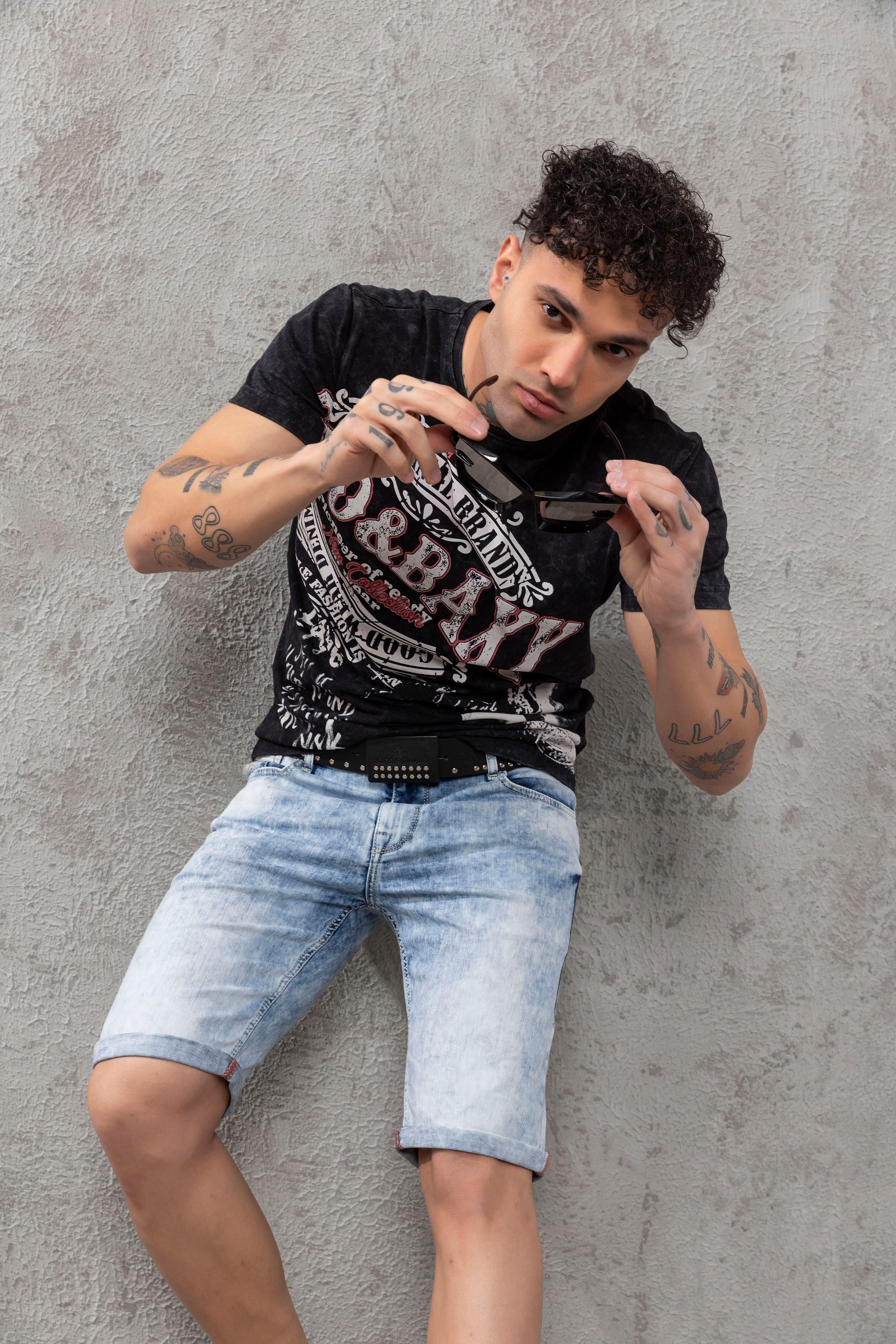 CK266 Regular Waist Slim Fit Men's Denim Shorts