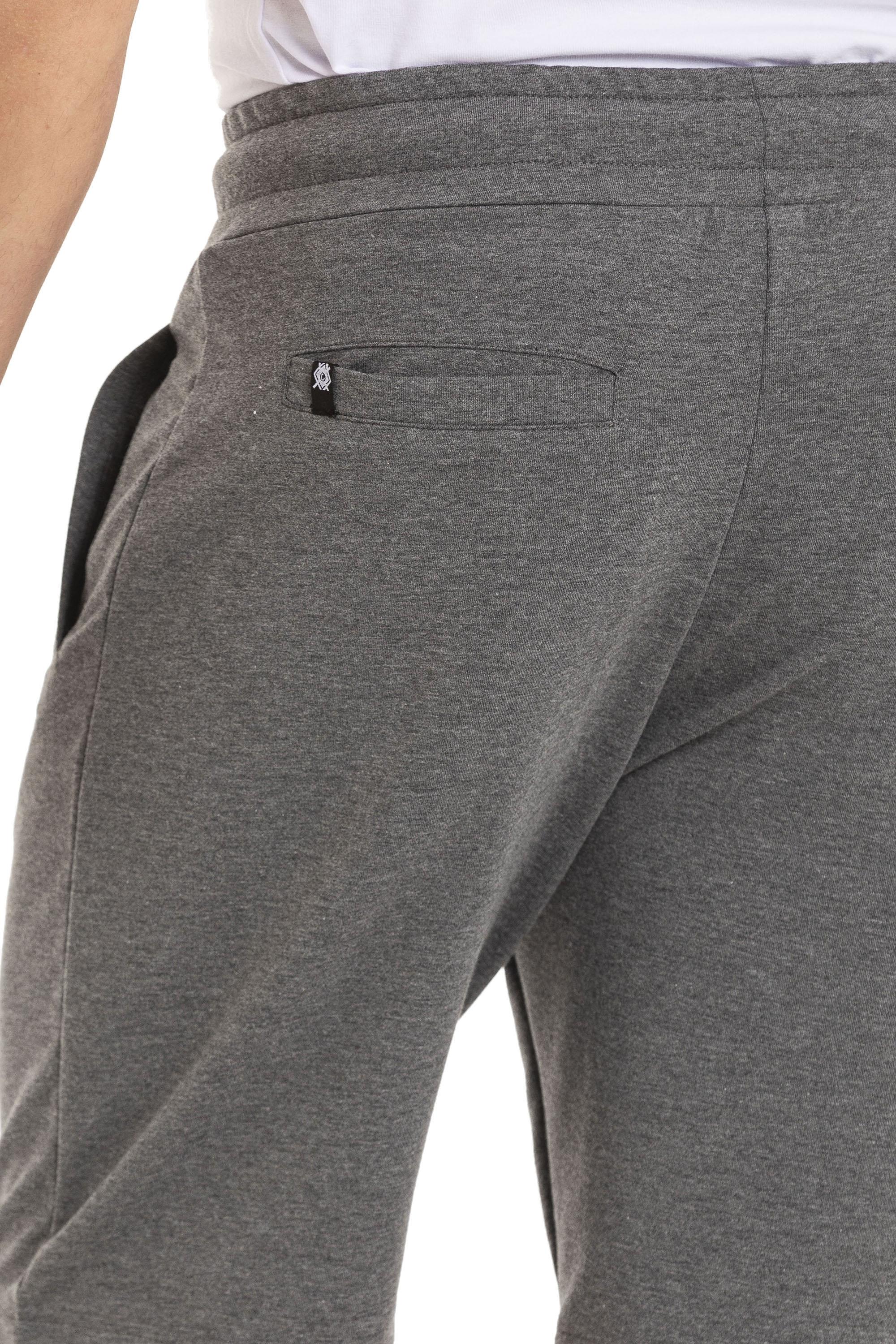 CK271 Basic Men's Shorts with Back Pocket Detail