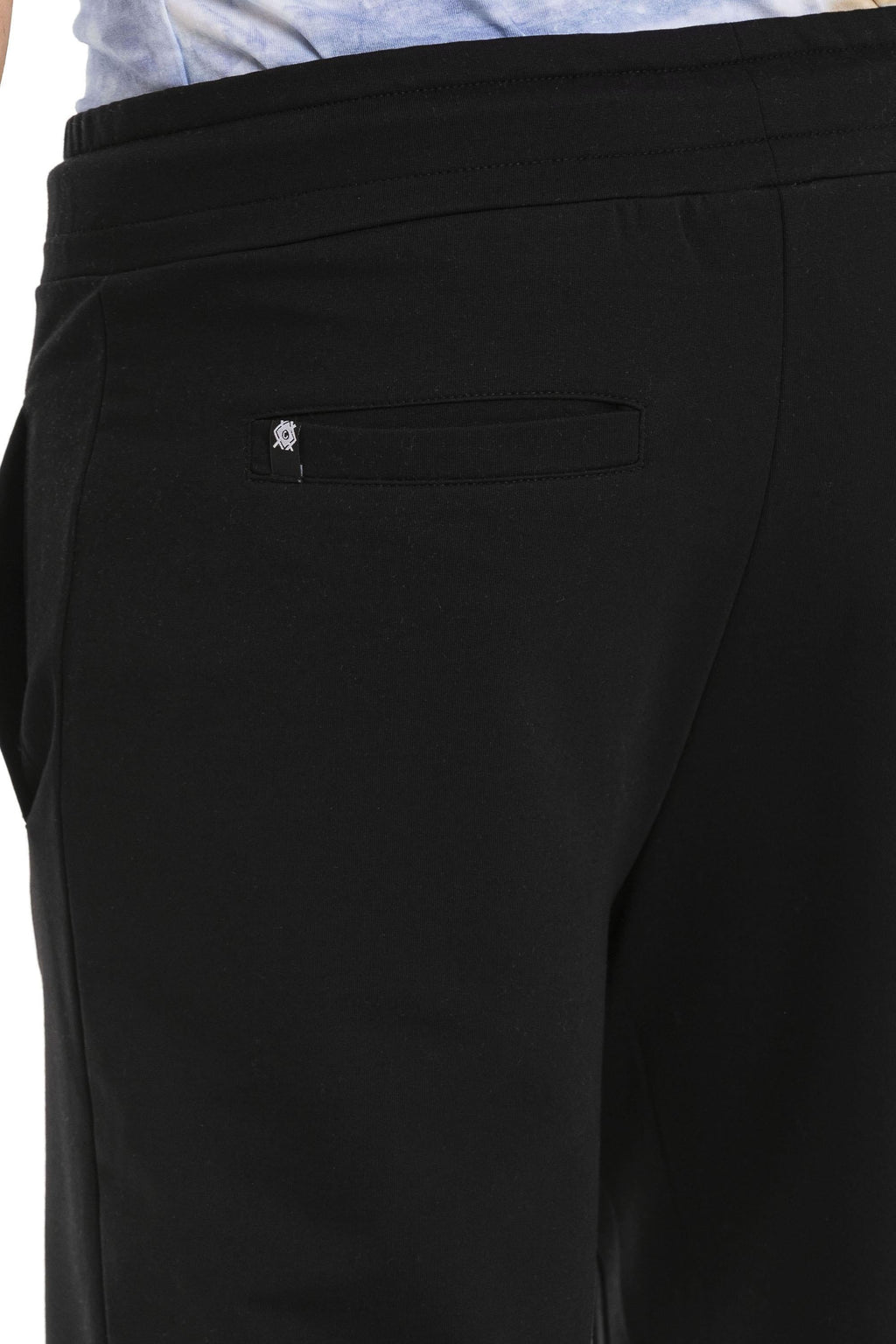 CK271 Basic Men's Shorts with Back Pocket Detail