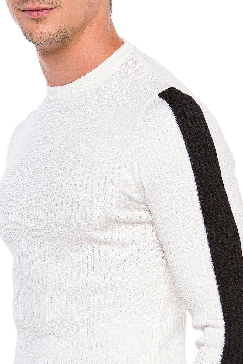 CP194 Striped Sleeve Knit Sweater