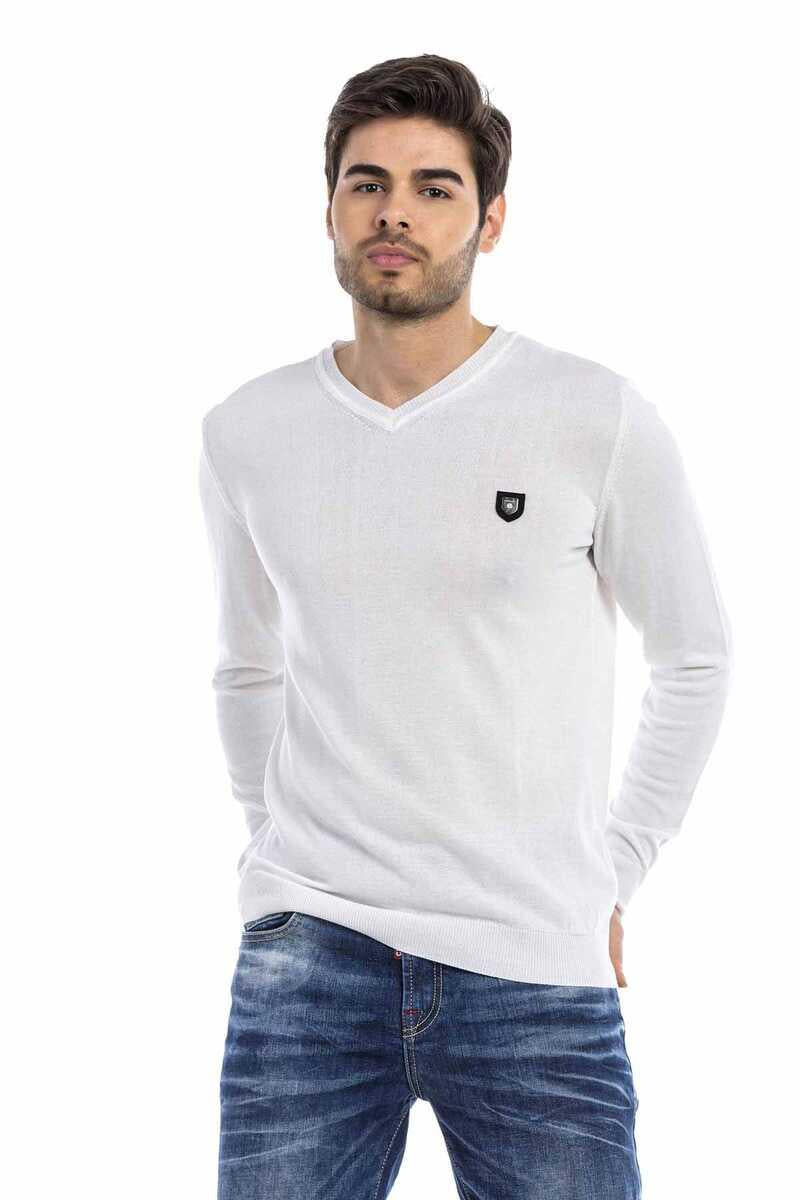 CP242 Men's V-Neck Sweater – Modern and Stylish