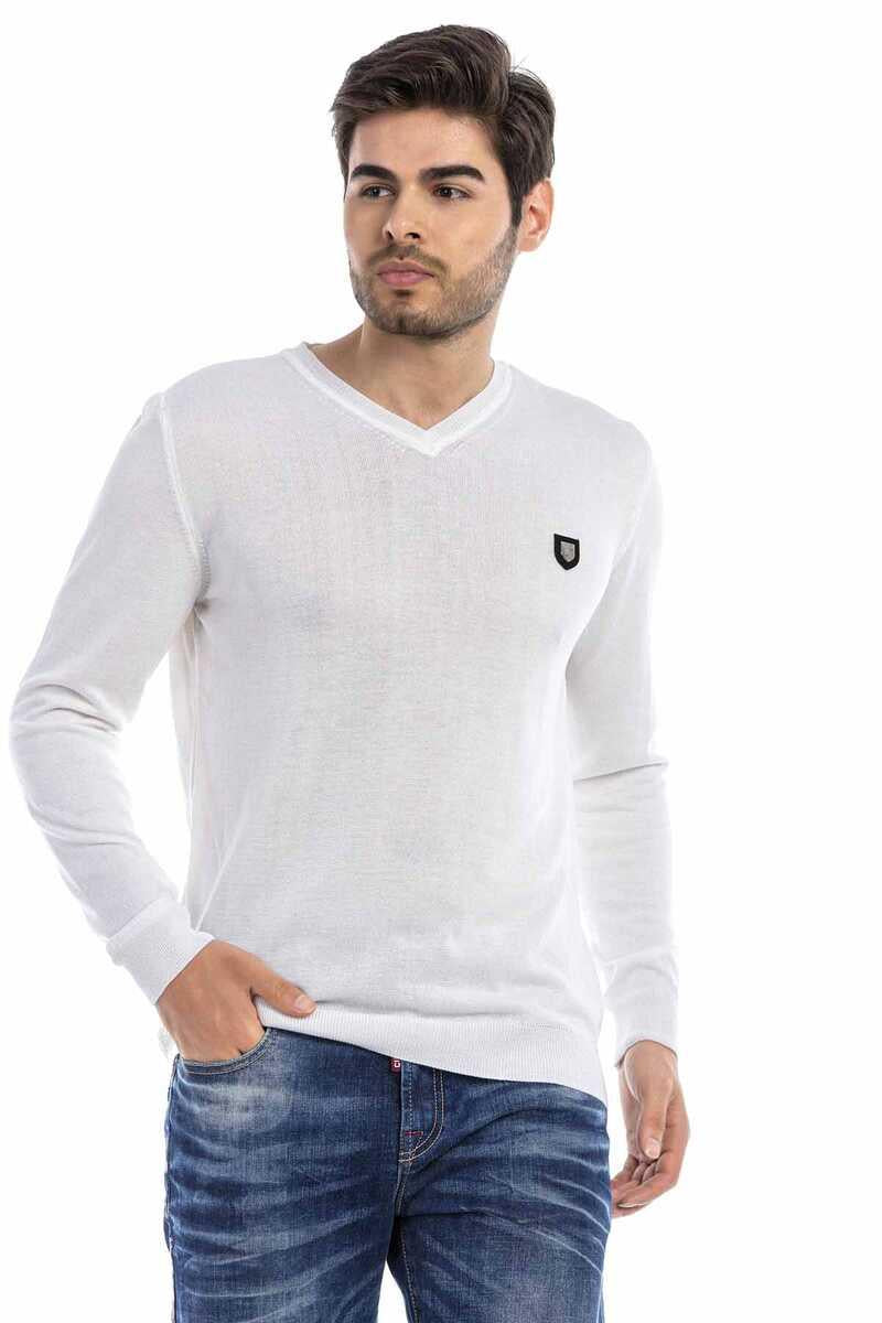 CP242 Men's V-Neck Sweater – Modern and Stylish