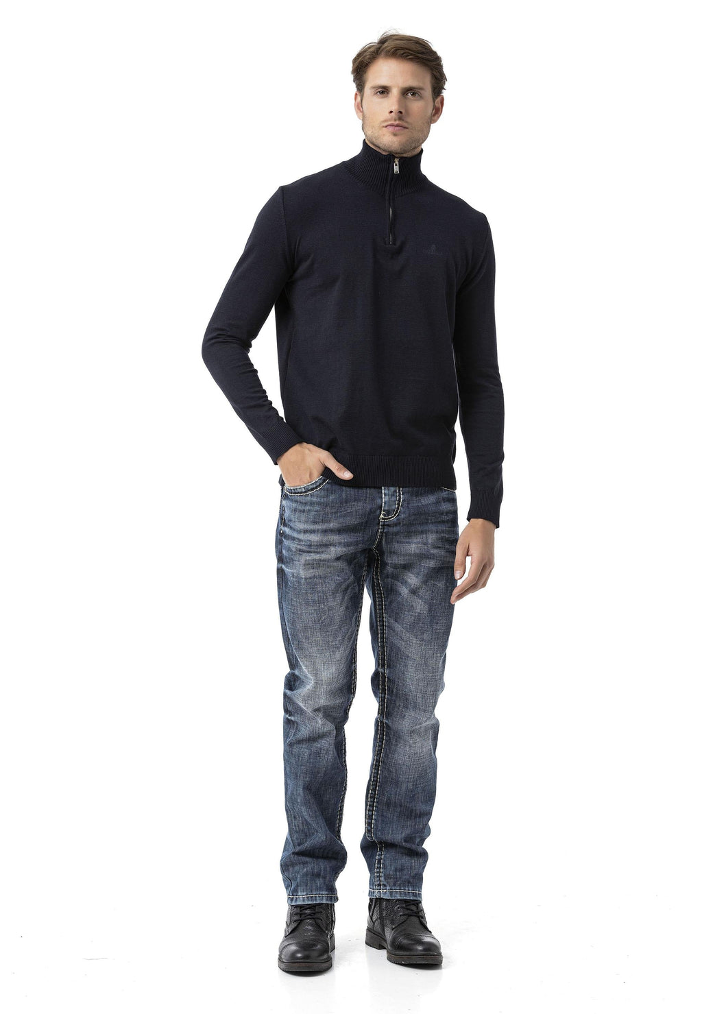 CP283 Men's Pullover – Modern Style Meets Ultimate Comfort