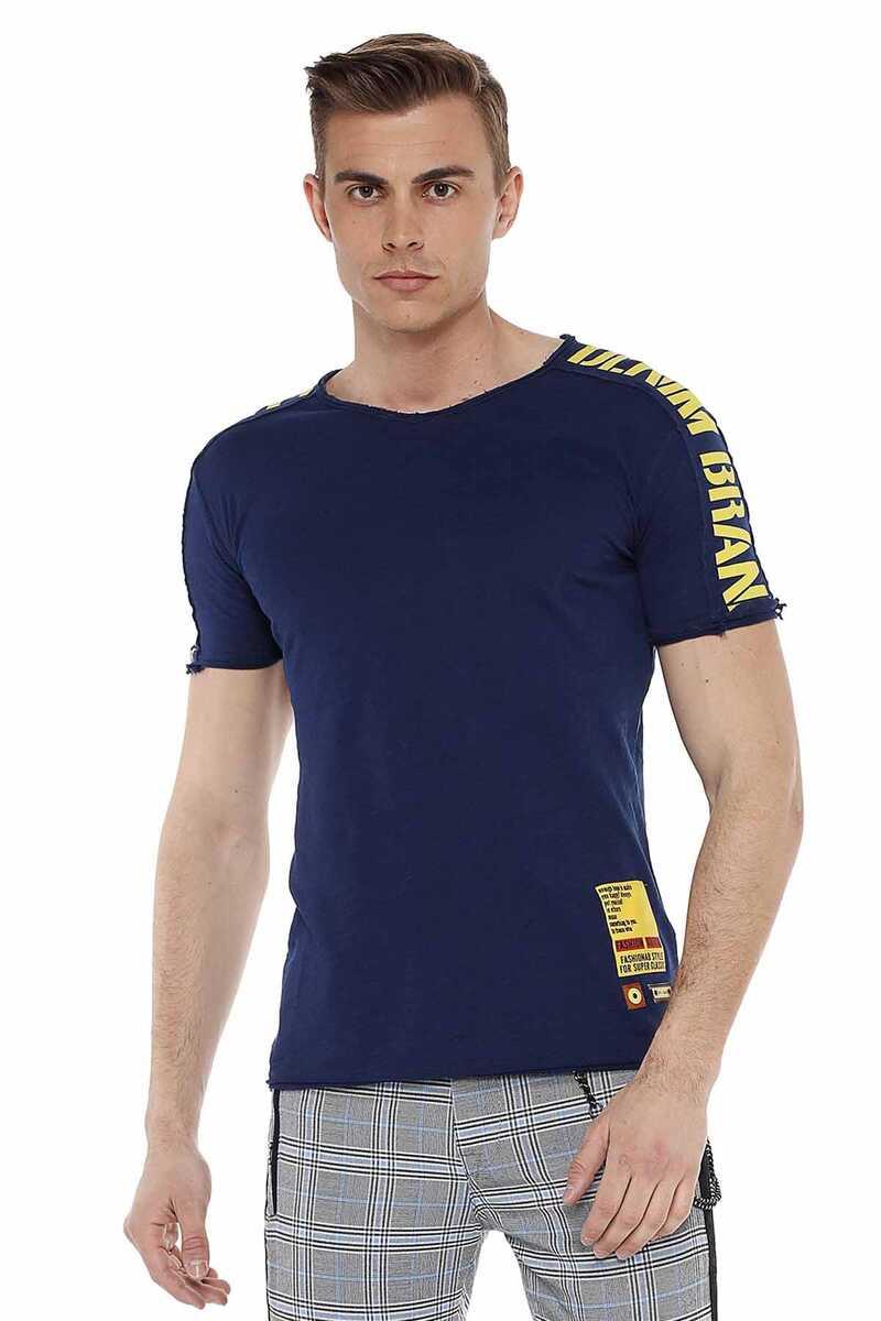CT524 Printed V-Cut Collar Slim Fit Men's T-Shirt