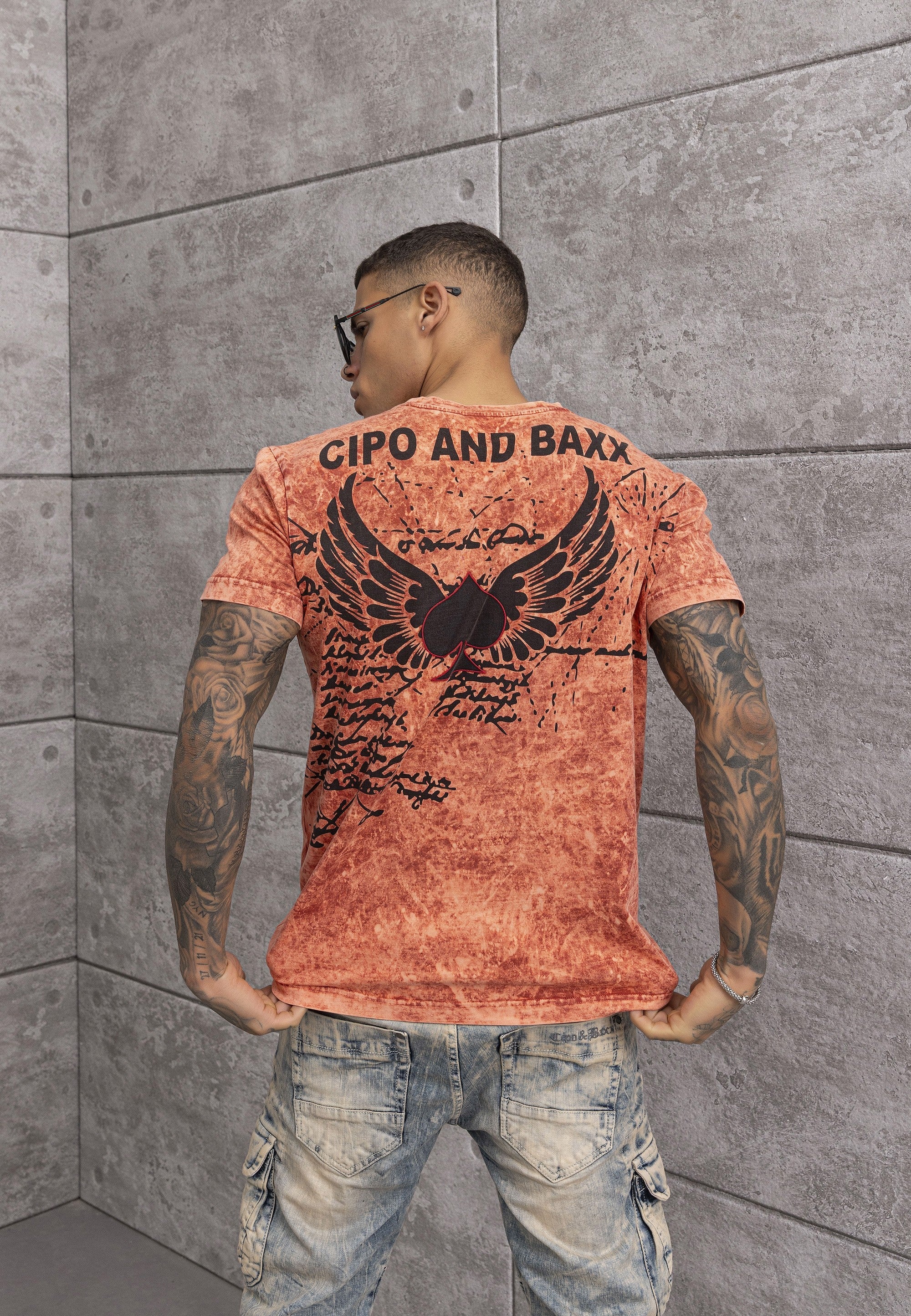 CT800 Men's Bold Graphic Power Fit T-Shirt