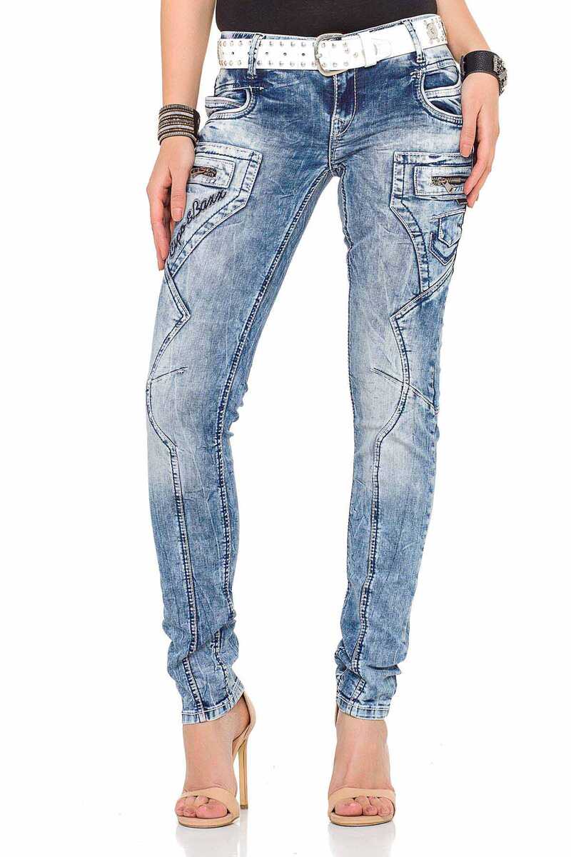 WD322 Slim Fit Women's Jeans