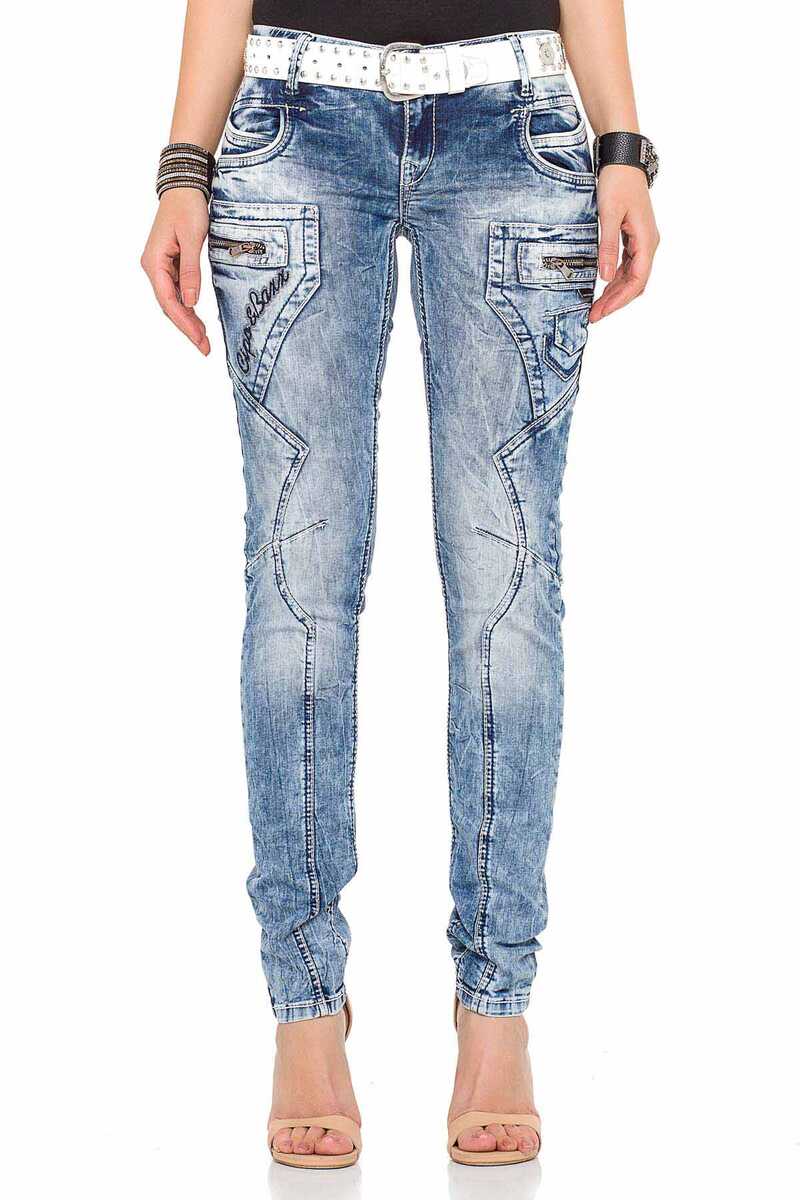 WD322 Slim Fit Women's Jeans
