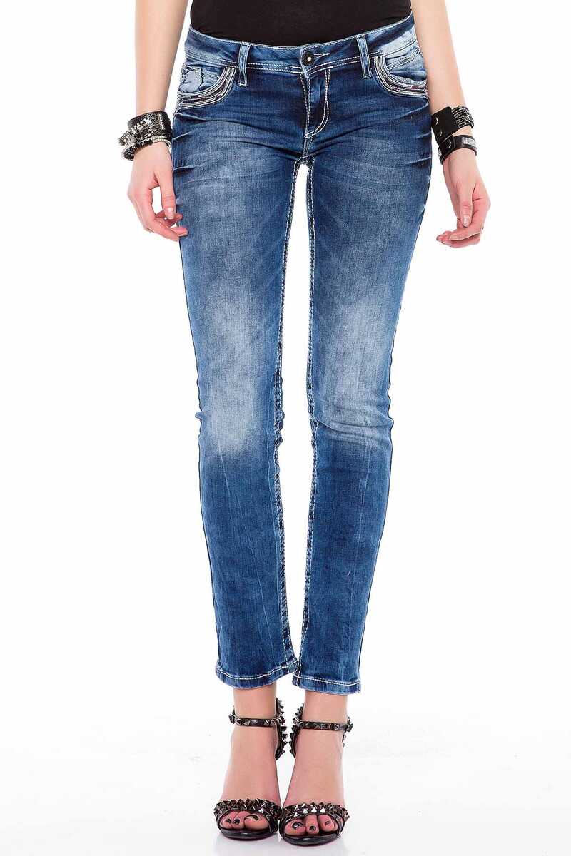 WD352 Embroidered Pocket Slim Fit Jeans