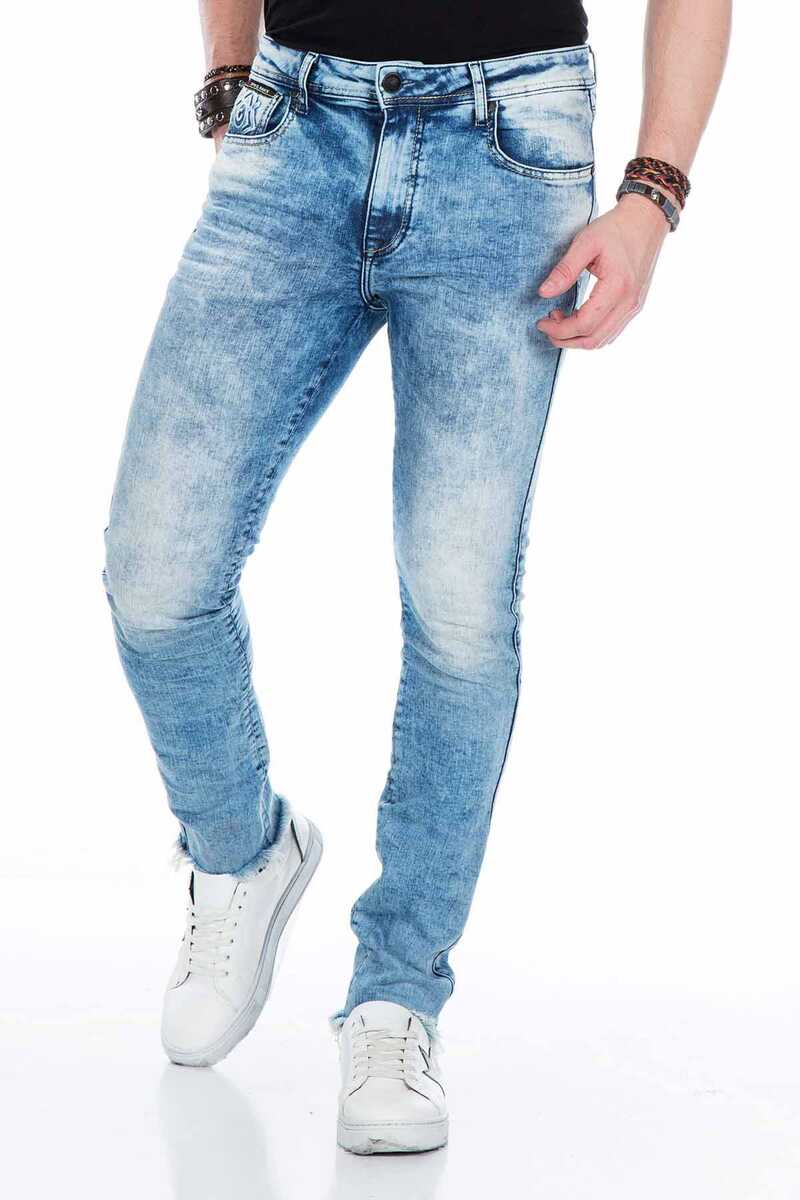 CD445 Distressed Denim Slim Fit Jeans