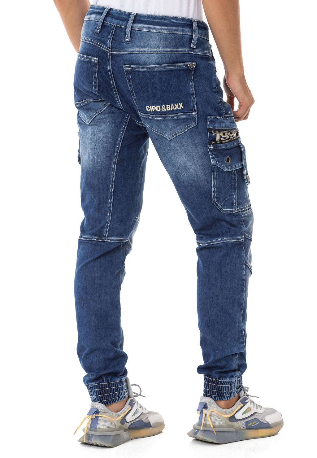 CD845 Relaxed Fit Men's Jeans