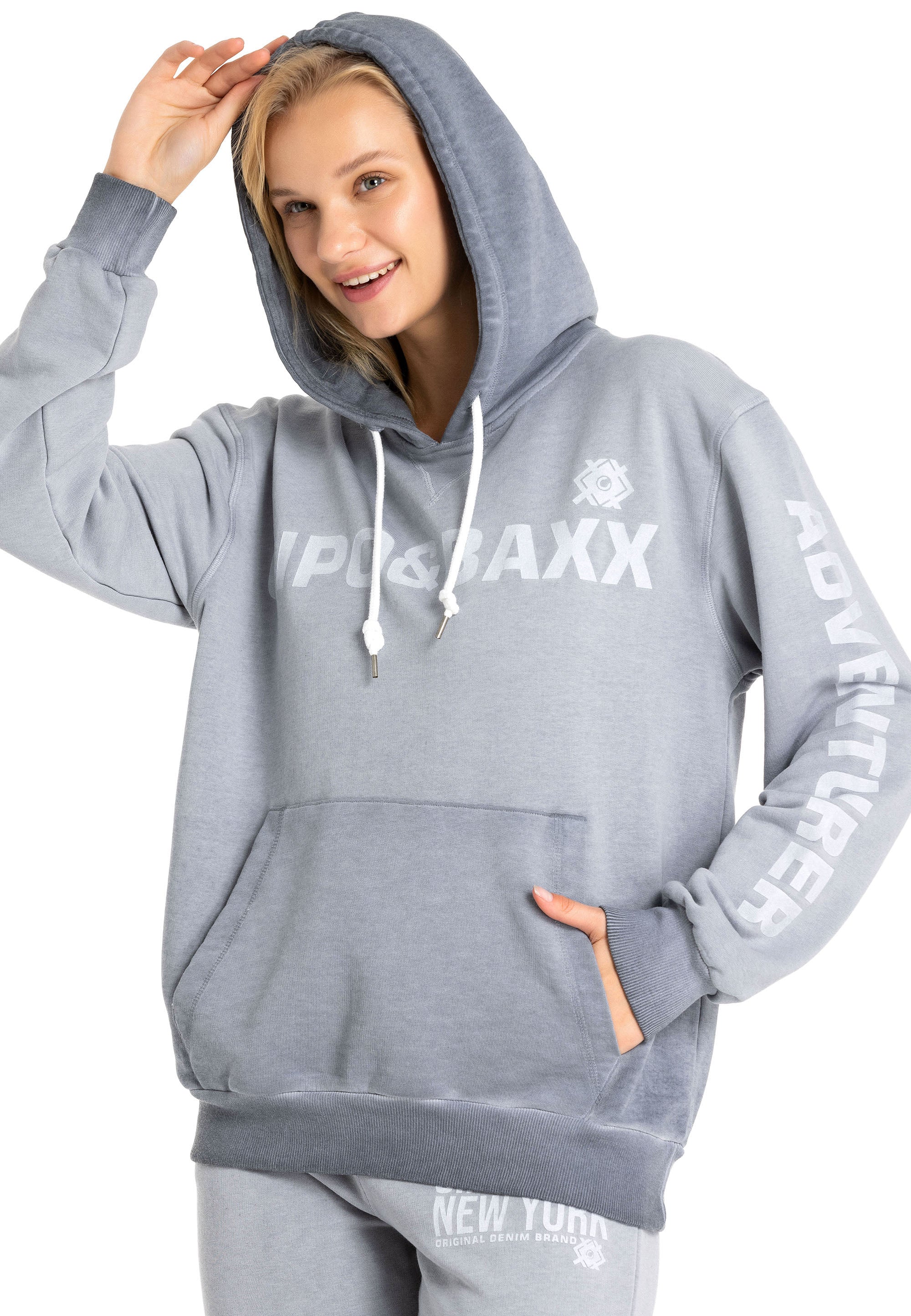 WLR148 Jogging Suit