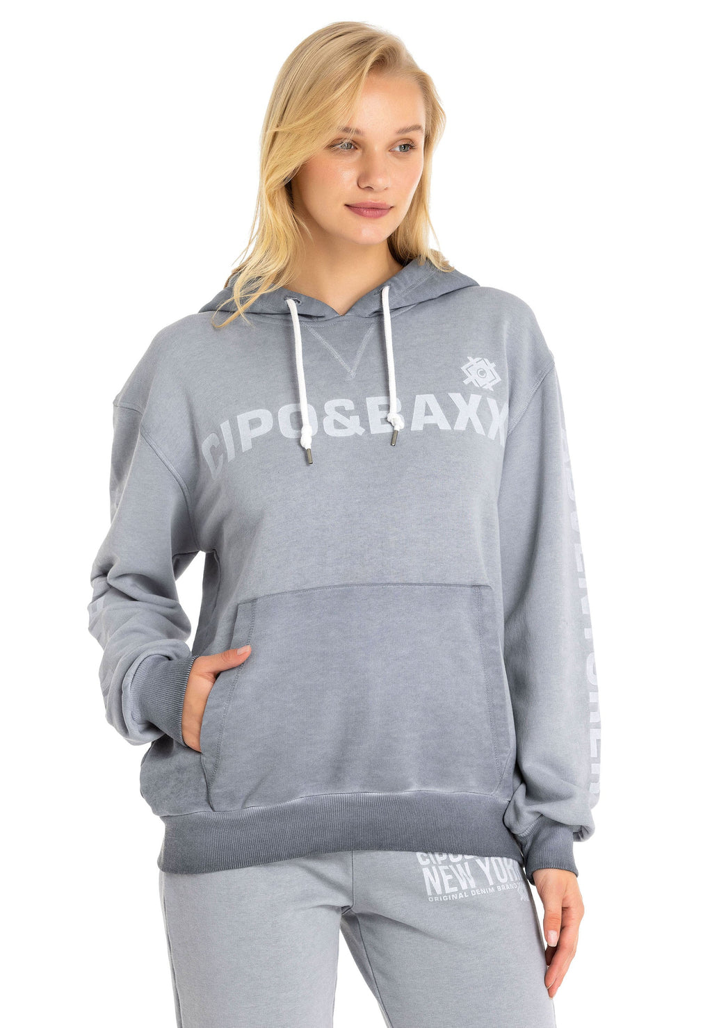 WLR148 Jogging Suit