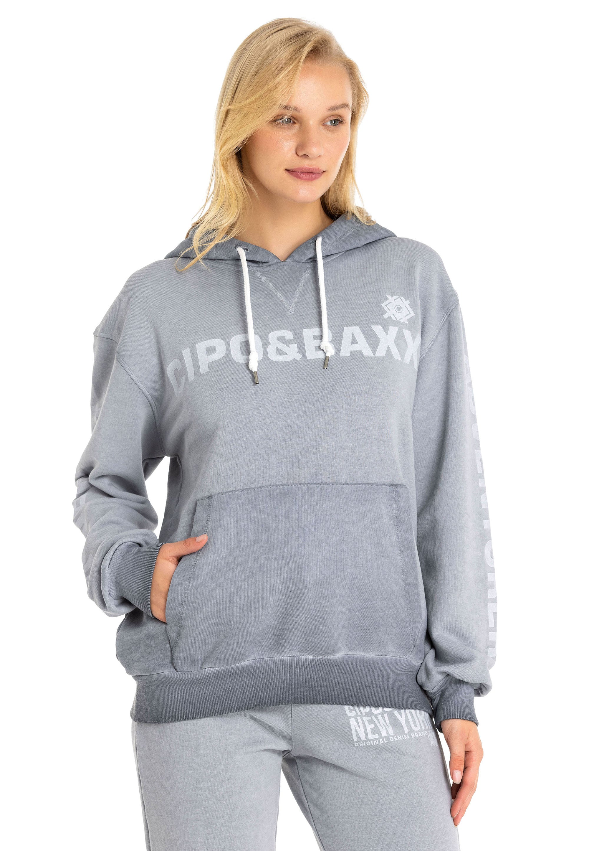 WLR148 Jogging Suit