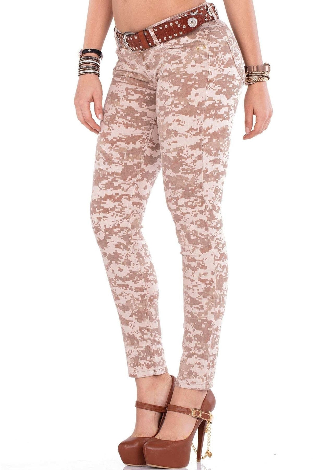 CBW0521 Low-Rise Women's Camo Pants