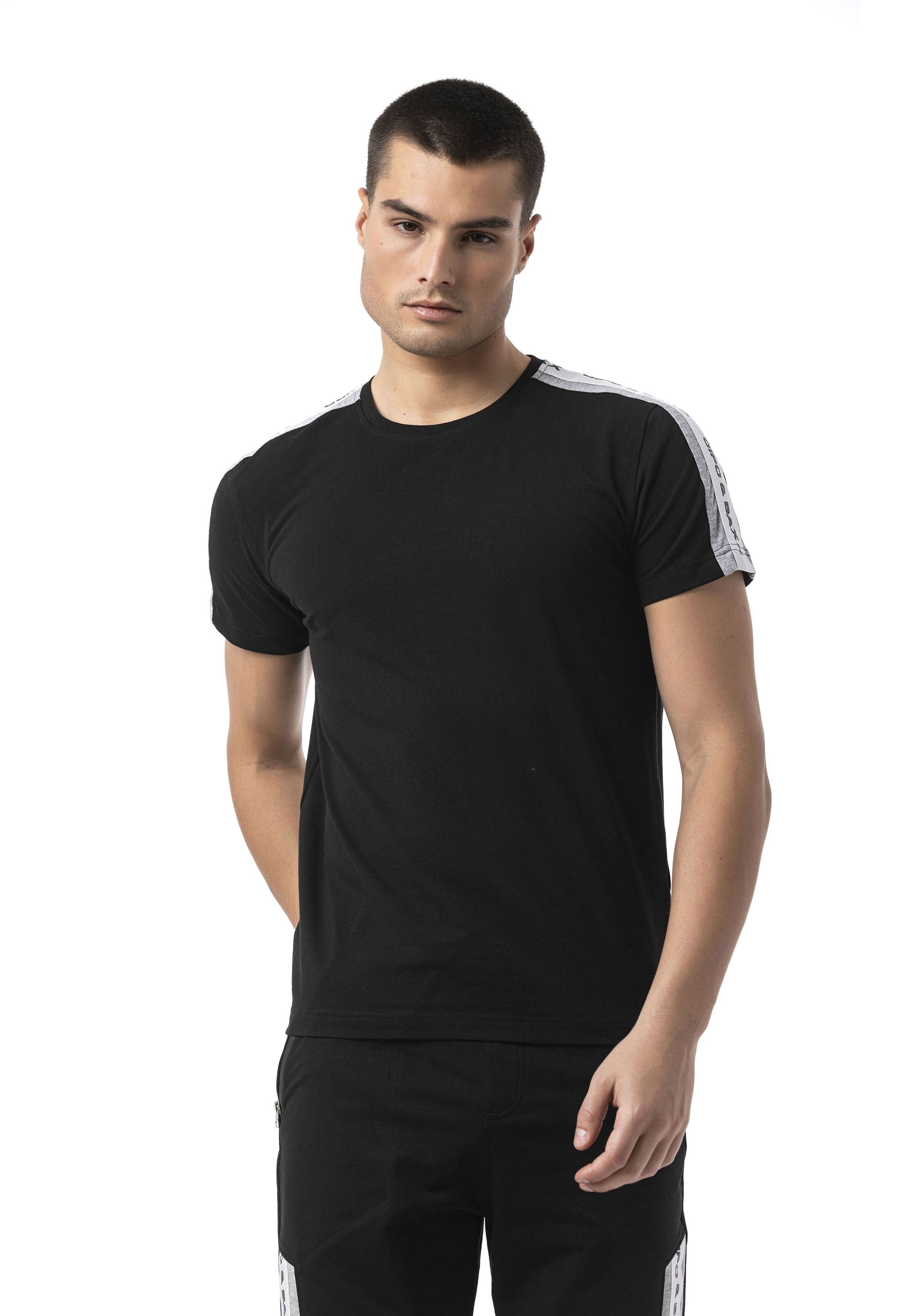 CT815 Signature Power Stripes Men's T-Shirt
