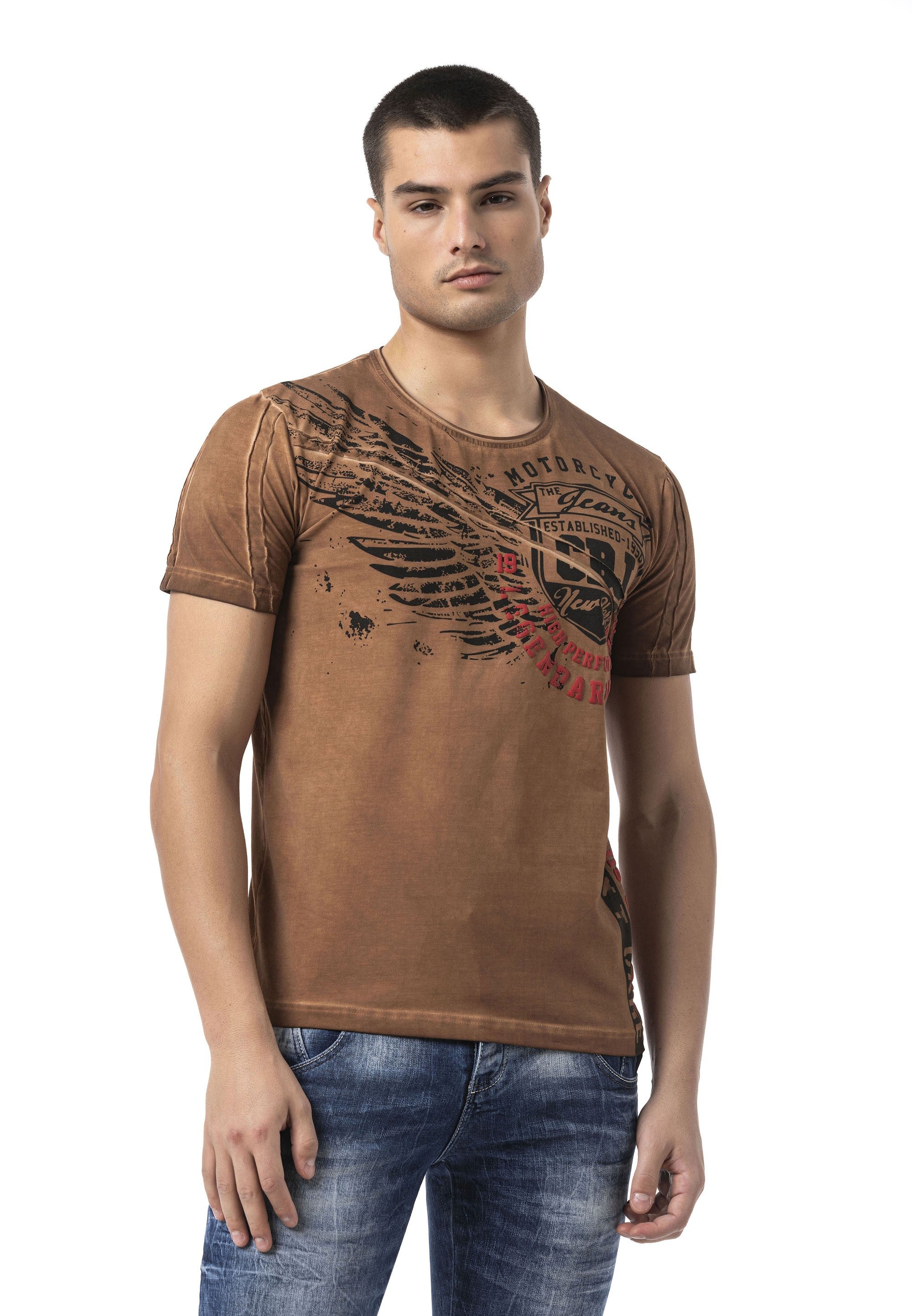 CT809 Men's T-Shirt – Eye-Catching Front Print & Modern Streetwear Style