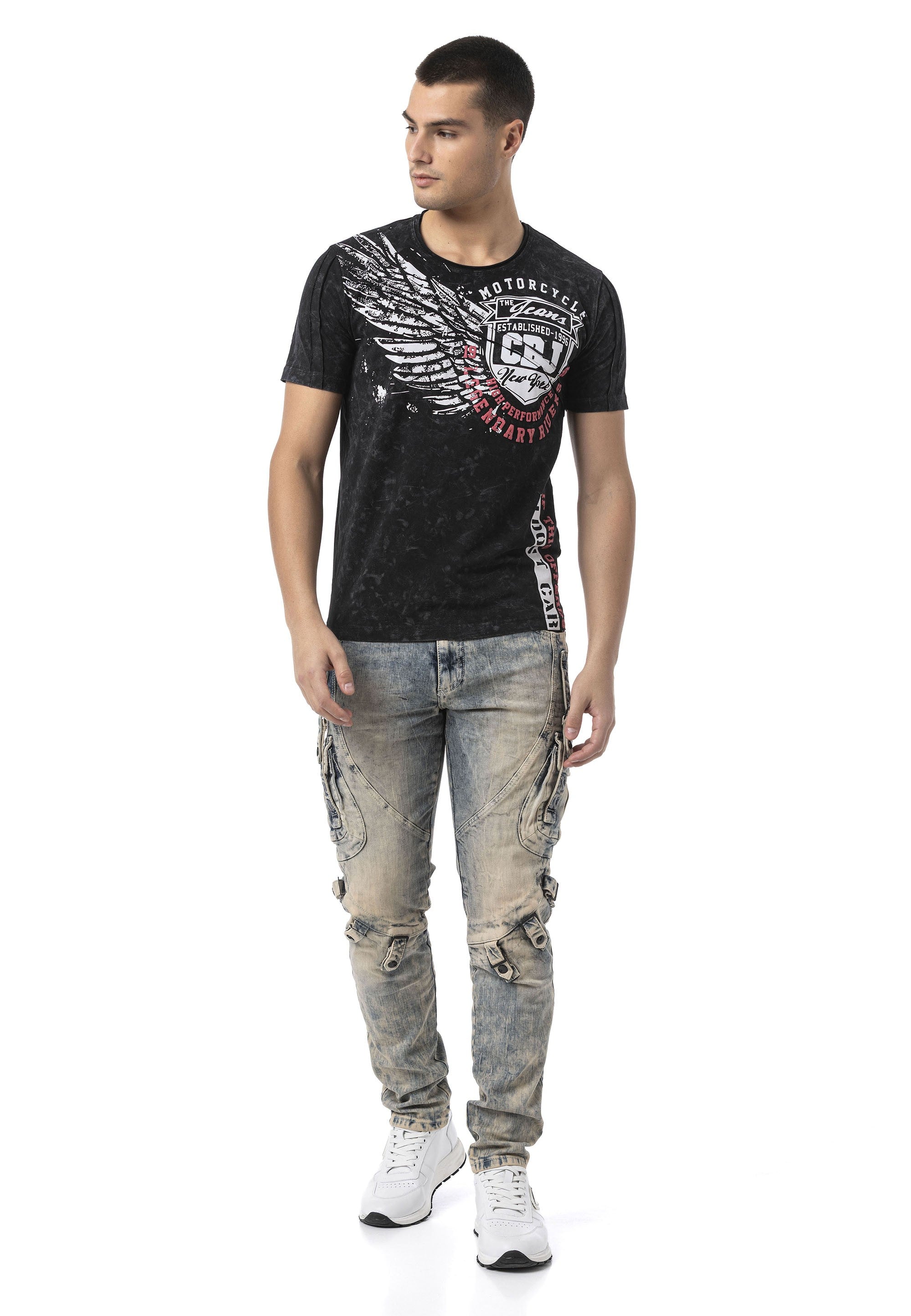 CT809 Men's T-Shirt – Eye-Catching Front Print & Modern Streetwear Style
