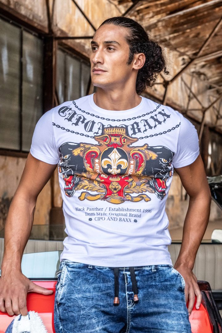 CT718 Panther Print T-Shirt