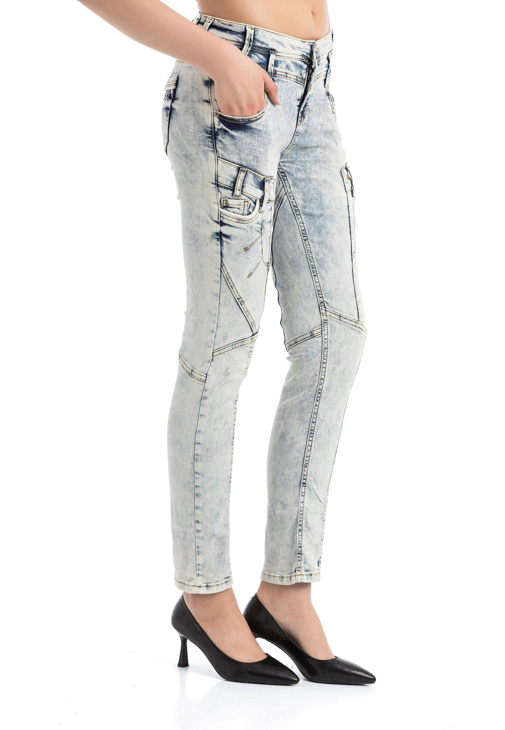 WD216 Women's Casual Fit High-Waist Jeans