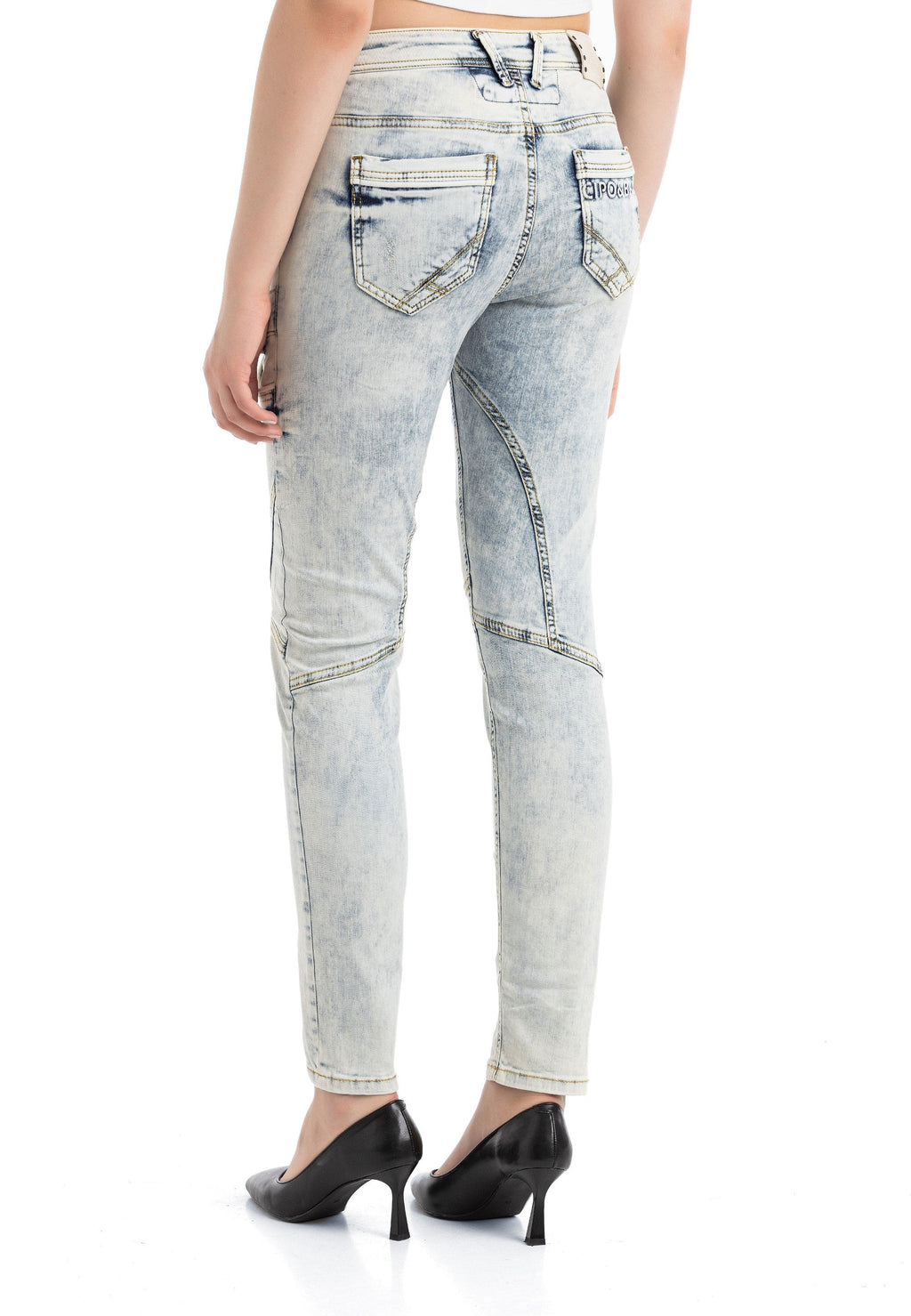 WD216 Women's Casual Fit High-Waist Jeans