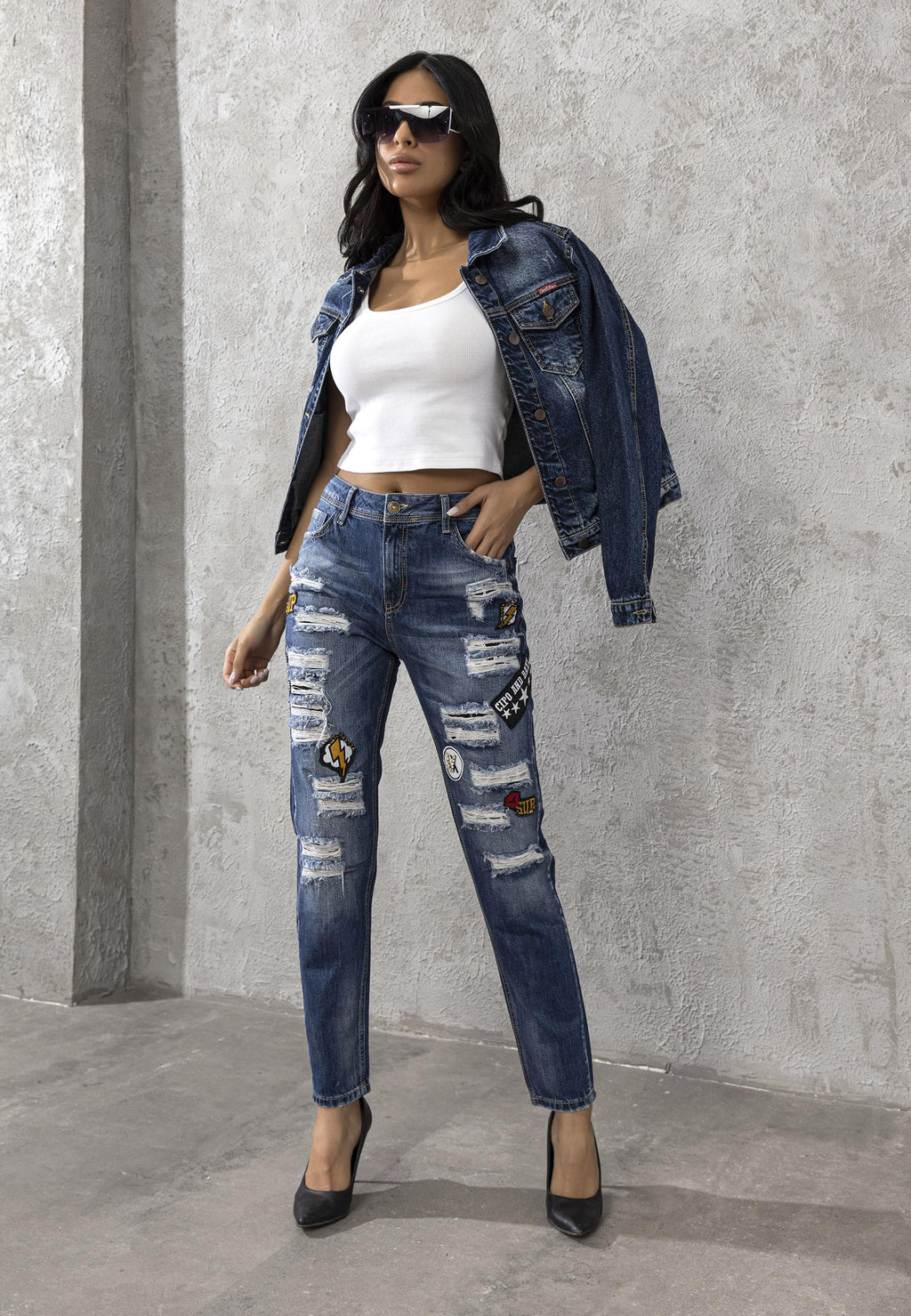 WD298 Boyfriend Fun Embellished Women's Jeans