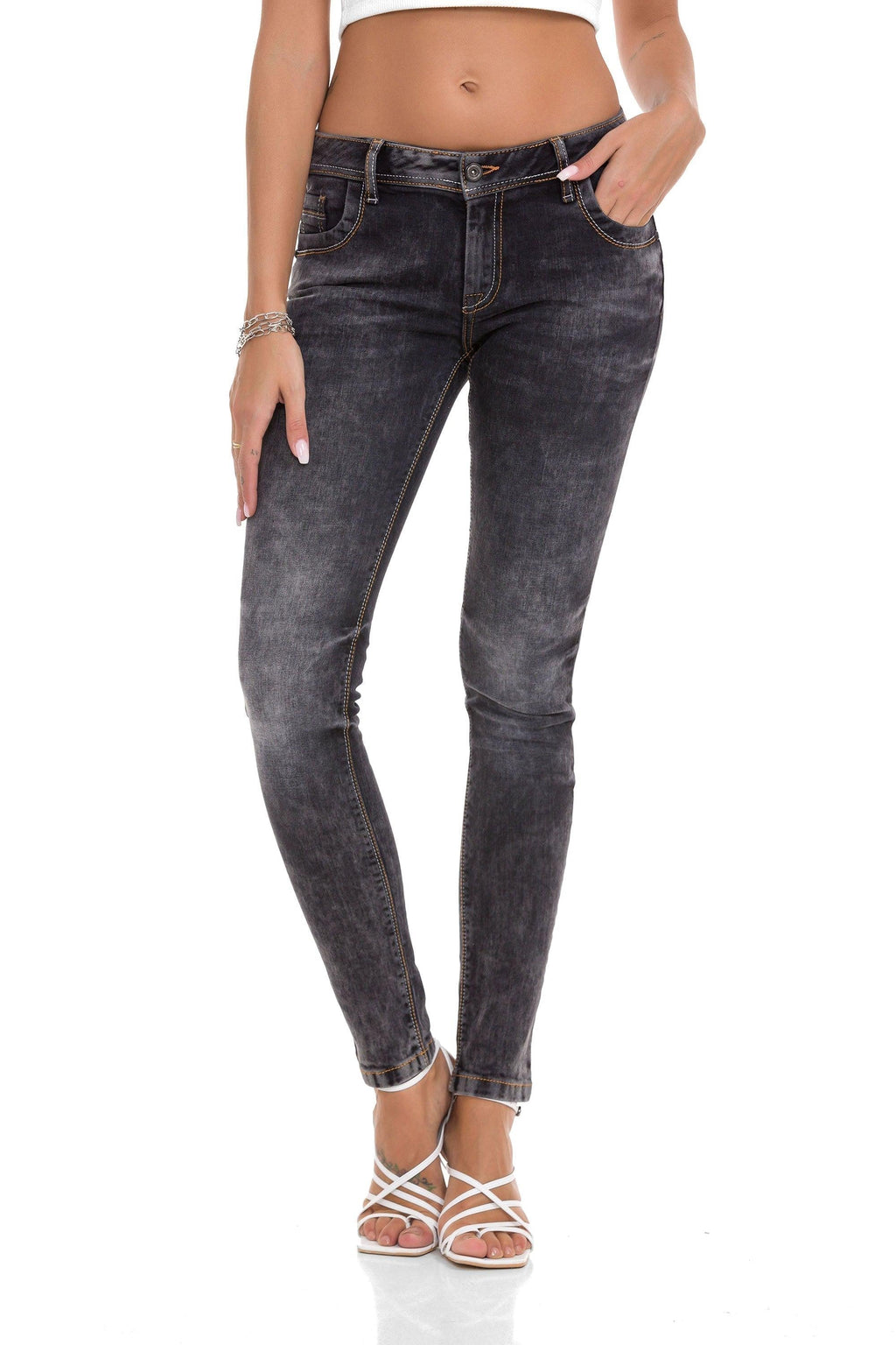 WD443 Basic Slim Fit Women's Jeans