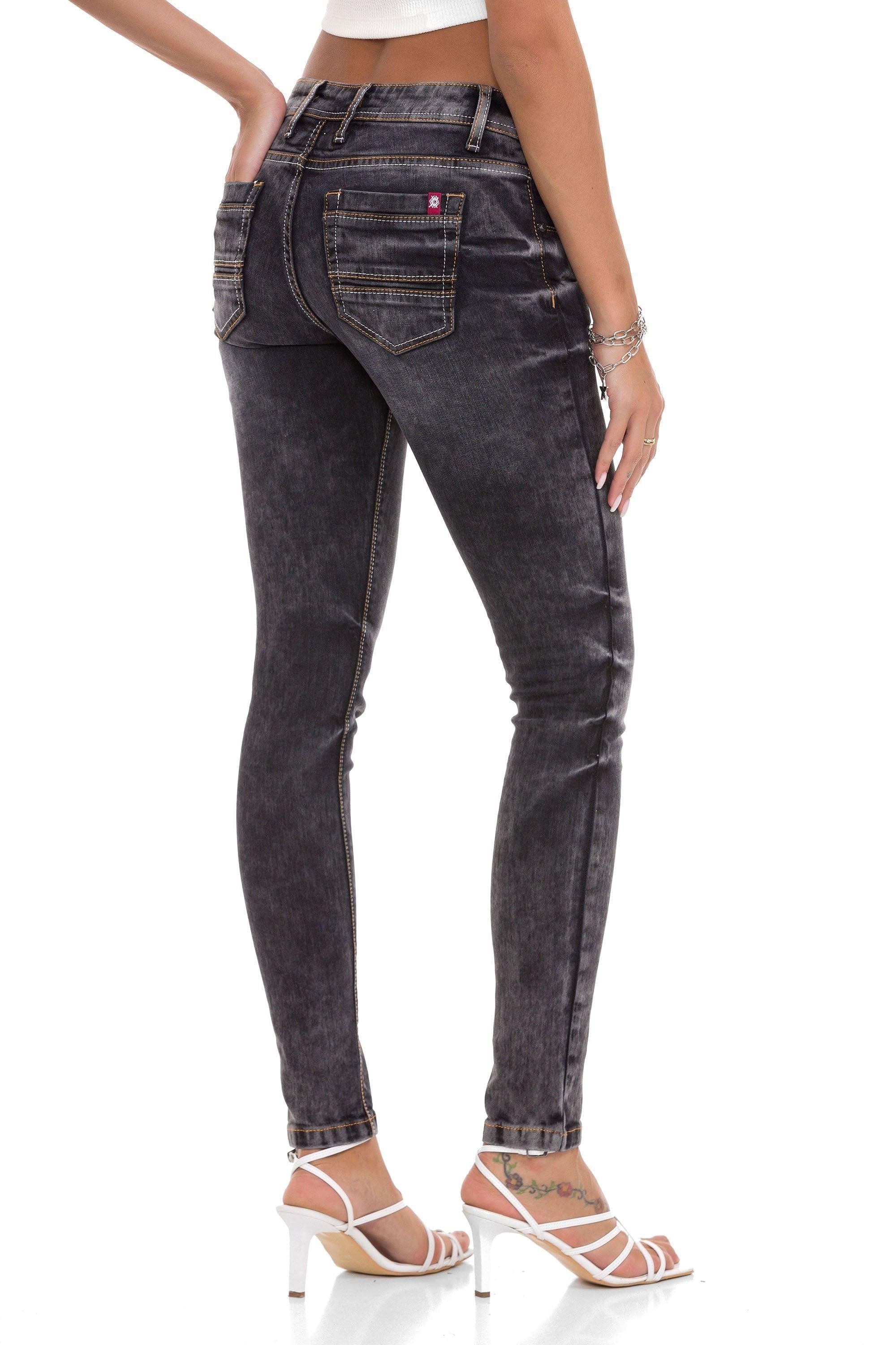 WD443 Basic Slim Fit Women's Jeans