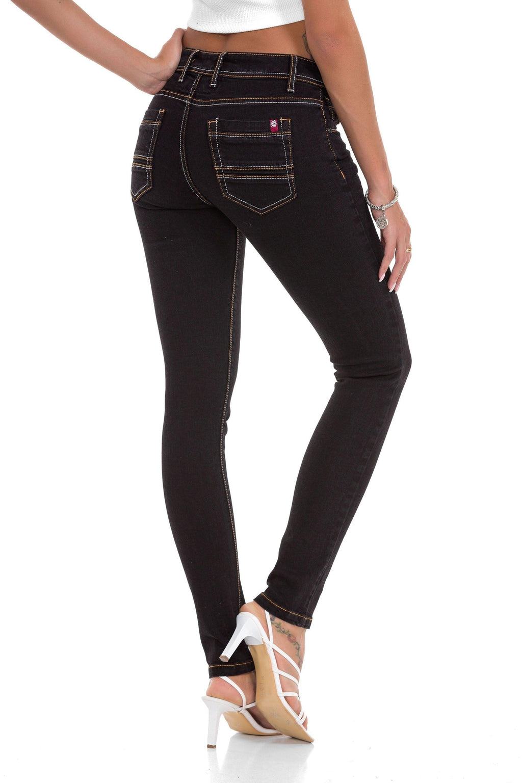 WD443 Basic Slim Fit Women's Jeans